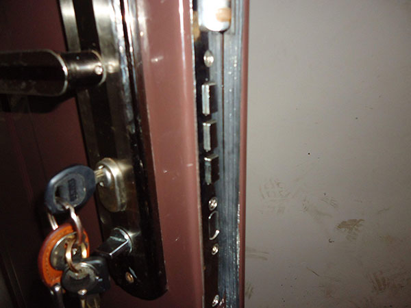 民建乡防盗门换锁芯注意事项